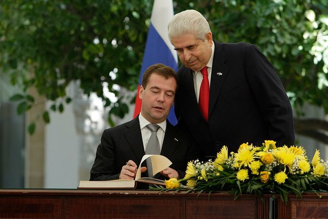 Bus_17_02_Presidents