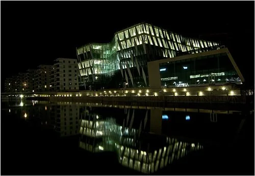 Bus_21_09_Building