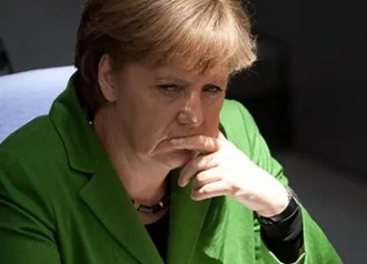 Bus_30_10_Merkel
