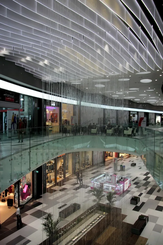 Kings Avenue Mall Интерьер Kings Avenue Mall Интерьер