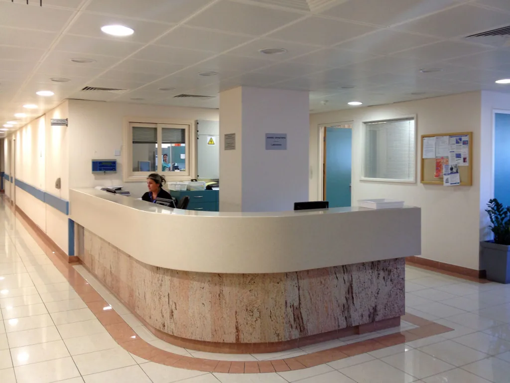 Частный госпиталь Ygia Polyclinic Частный госпиталь Ygia Polyclinic