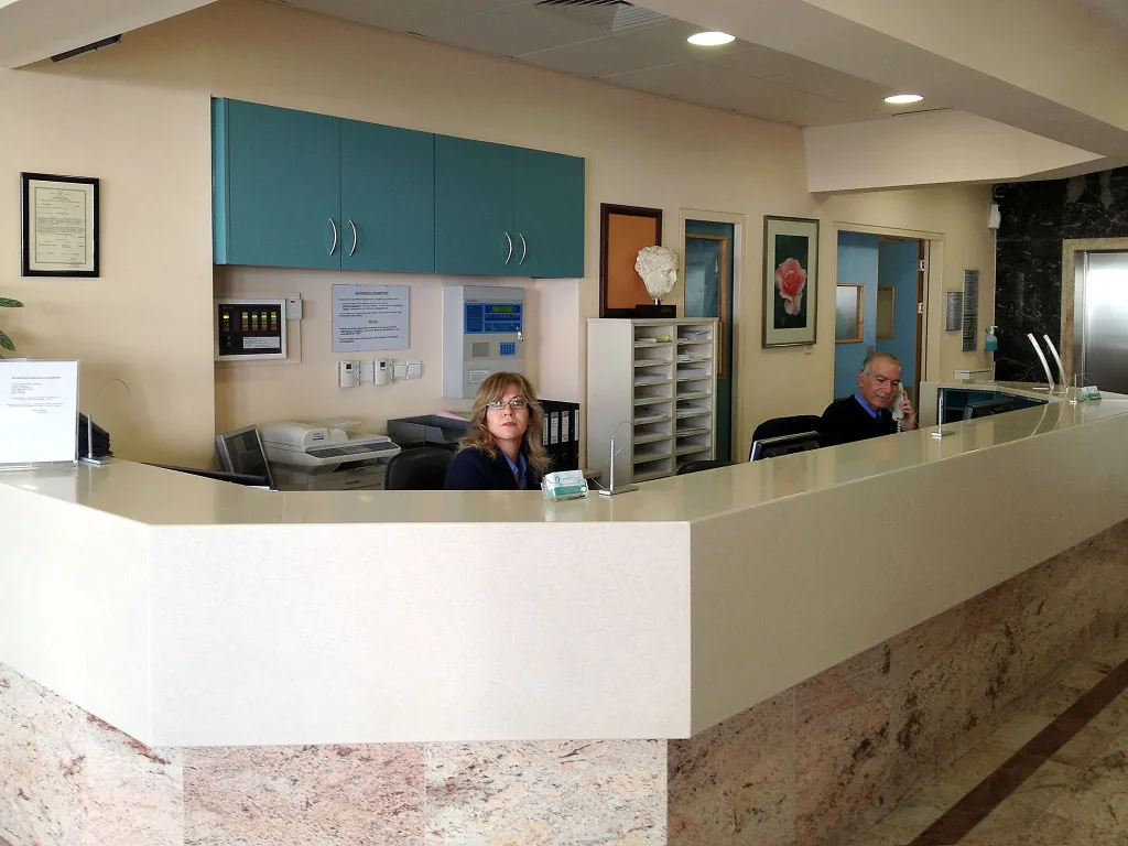 Частный госпиталь Ygia Polyclinic Частный госпиталь Ygia Polyclinic