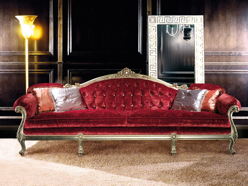 Pyramida Furnishing