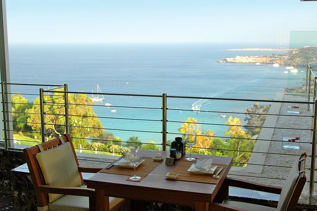 Grecian Park Hotel - японский ресторан и суши-бар UMI Grecian Park Hotel - японский ресторан и суши-бар UMI
