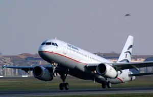 Греческая авиакомпания Aegean объявила о программе поддержки студентов