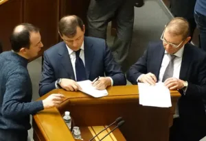 Депутаты Верховной рады собирают подписи за отставку генпрокурора