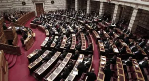 Парламент Греции принял закон о рекапитализации банков