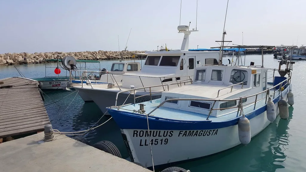 Fishing boats Fishing boats