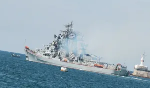 Корабль ВМФ РФ открыл огонь при опасном приближении турецкого судна