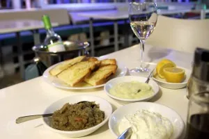Adonis Meze - Закуска Adonis Meze - Starters