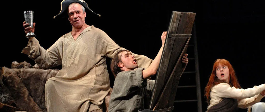 “Woe from Wit” – the broadcast from the Moscow Theatre “Sovremennik”