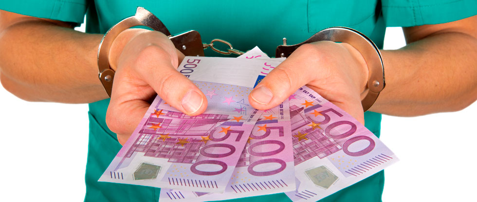 Врач в наручниках