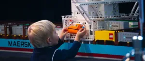«Путешествующие кубики» — интерактивная выставка LEGO