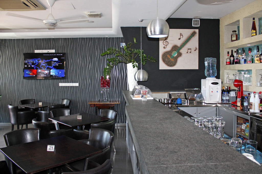 Delizie Cafe Bar & Restaurant Pissouri Limassol