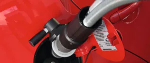 В столице открыли первую на Кипре газовую автозаправку