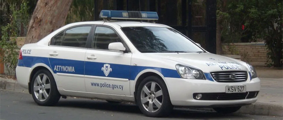 Полицейская машина