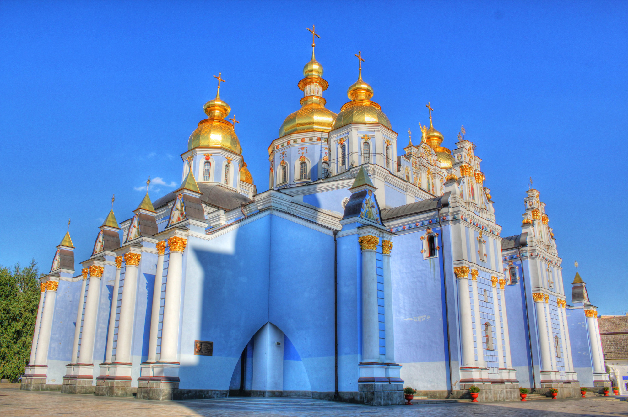 Крест католической церкви