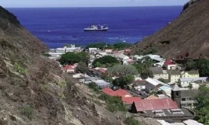 Маленький теплый остров ищет сотрудника на легкую работу