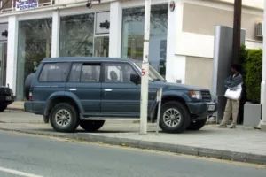 Смерть инвалида на дороге. «Автомобили припаркованные на тротуарах будут отбуксированы».