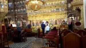 Мэр Арадиппу оштрафован за посещение церкви
