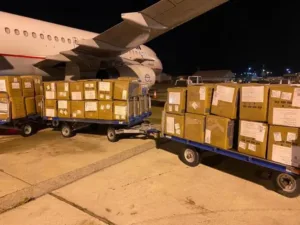 Рейс с медикаментами из Китая прибыл в Ларнаку