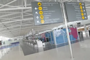 Более 27 000 пассажиров из категорий A и B были проверены с момента возобновления полетов