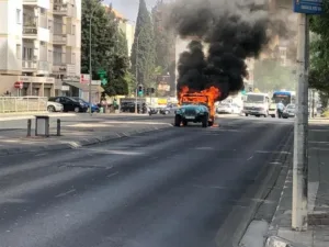 В Лимассоле загорелся автомобиль