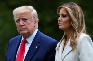 Трамп и Мелания получили положительный результат на COVID-19