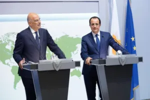 Министры иностранных дел Греции, Кипра и Израиля встречаются в Афинах