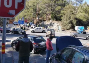Более 200 автомобилей на площади Троодос