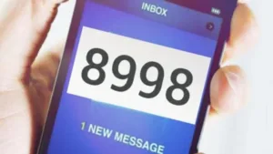 Более 500000 SMS на номер 8998 в выходные дни