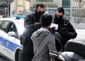 Полиция оштрафовала 222 человека за нарушение мер защиты от коронавируса
