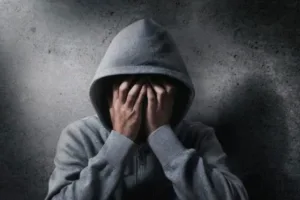 Оба родителя предстанут перед судом в деле об употреблении наркотиков 11-летним мальчиком