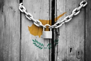 Локдаун: На Кипре объявлена жесткая изоляция на две недели