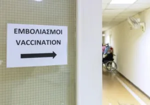 Портал вакцинации открыт сегодня для возрастной группы 33-35 лет