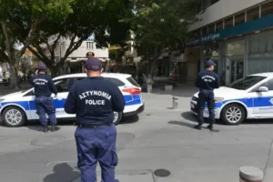 Полиция Кипра продолжает проверки на нарушение мер против распространения COVID-19