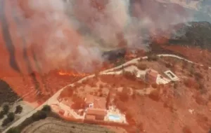 Ведется расследование причин сильного пожара в районе Пафоса