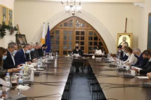 Новые решения Кабмина о мерах по сдерживанию Covid