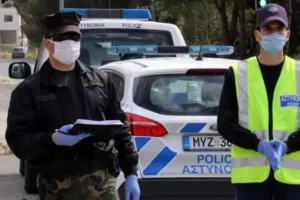 Полиция выписала 15 штрафов за 24 часа за нарушение мер Covid-19
