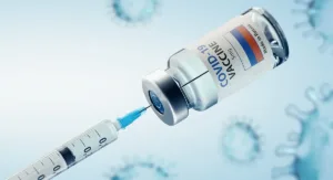 Люди, имеющие право на получение 4-й дозы вакцины против коронавируса