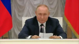 Президент России Владимир Путин: Если Запад хочет победить нас на поле боя, пусть попробует