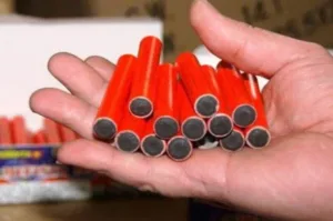 15-летнего подростка поймали со 160 петардами