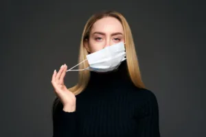 Обязательно ношение масок отменено со среды, 31 августа