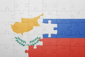 Кипр начнет взимать плату с россиян за туристические визы
