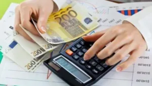 Сборы и поручения финансовых учреждений наносят значительный ущерб потребителям