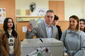 По словам Пападопулоса, для Дико будет честью работать с Диcи