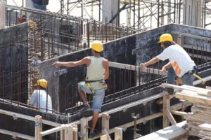 Выпущены инструкции по защите работников во время жары