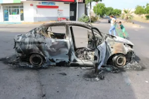 Автомобиль уничтожен в результате пожара в Ларнаке