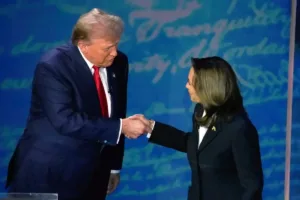Трамп отозвал разрешения на охрану Камалы Харрис и Хиллари Клинтон
