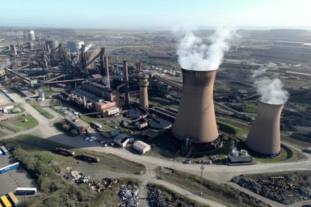 Великобритания примет чрезвычайные законы, чтобы взять под контроль British Steel